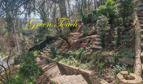 Aménagement extérieurs - Réalisation de marches avec des traverses en chêne et plantations…