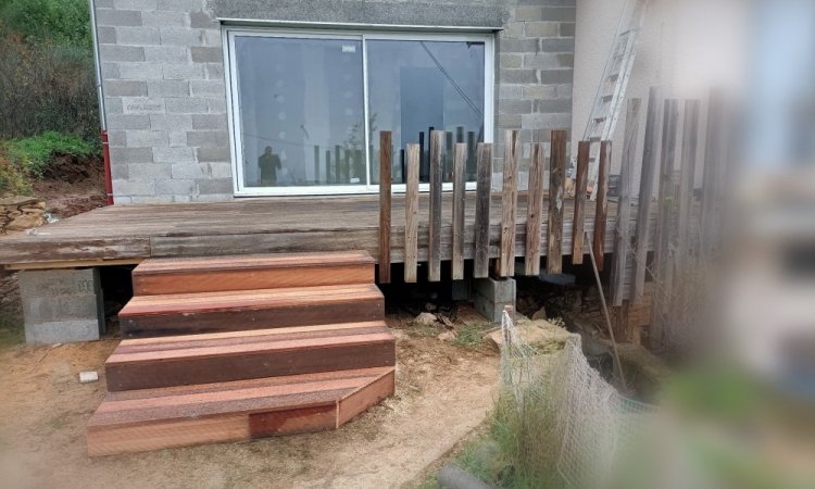 Agrandissement et surélévation d'une terrasse en bois avec création d'un escalier à Bourgoin-Jallieu